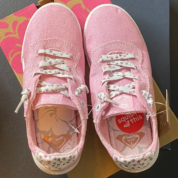 Roxy Other - BRAND NEW Roxy Girls Pink Shoes Size 3
